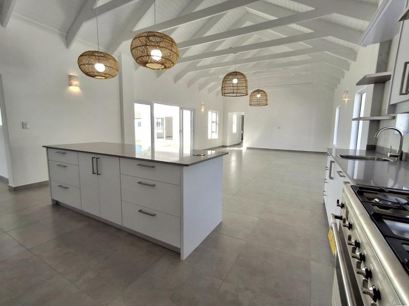 3 Bedroom Property for Sale in Golden Mile Western Cape